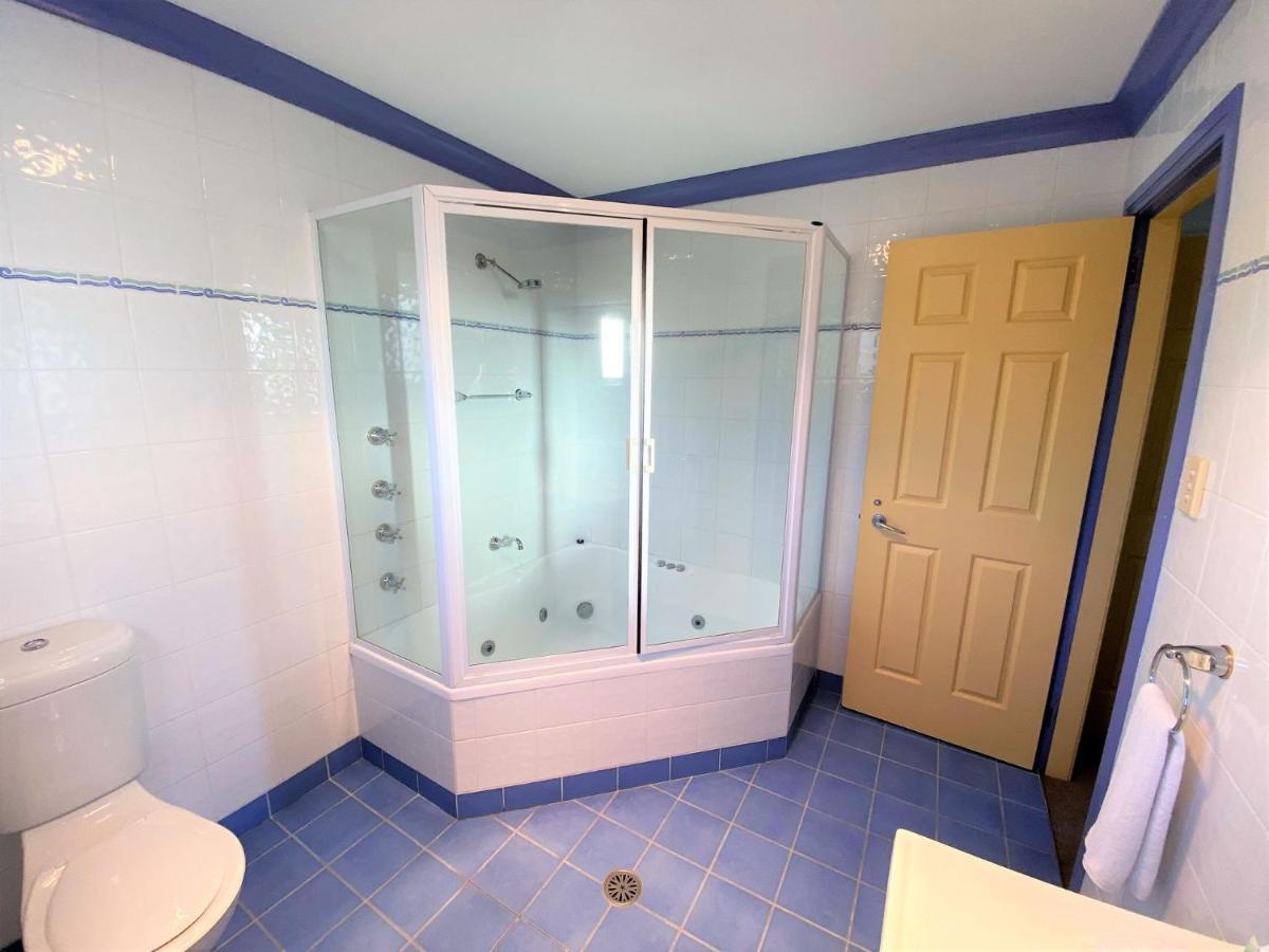Dromaius 5 - 3Br Townhouse L Lake Views L Spa Bath L Wifi L Bbq ジンダバイン エクステリア 写真