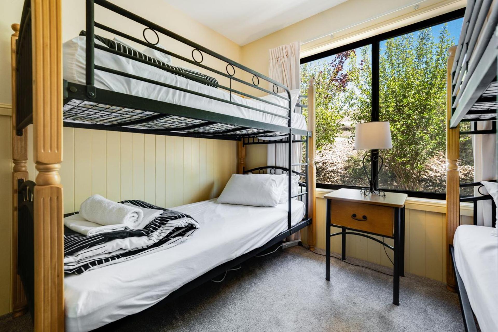 Dromaius 5 - 3Br Townhouse L Lake Views L Spa Bath L Wifi L Bbq ジンダバイン エクステリア 写真