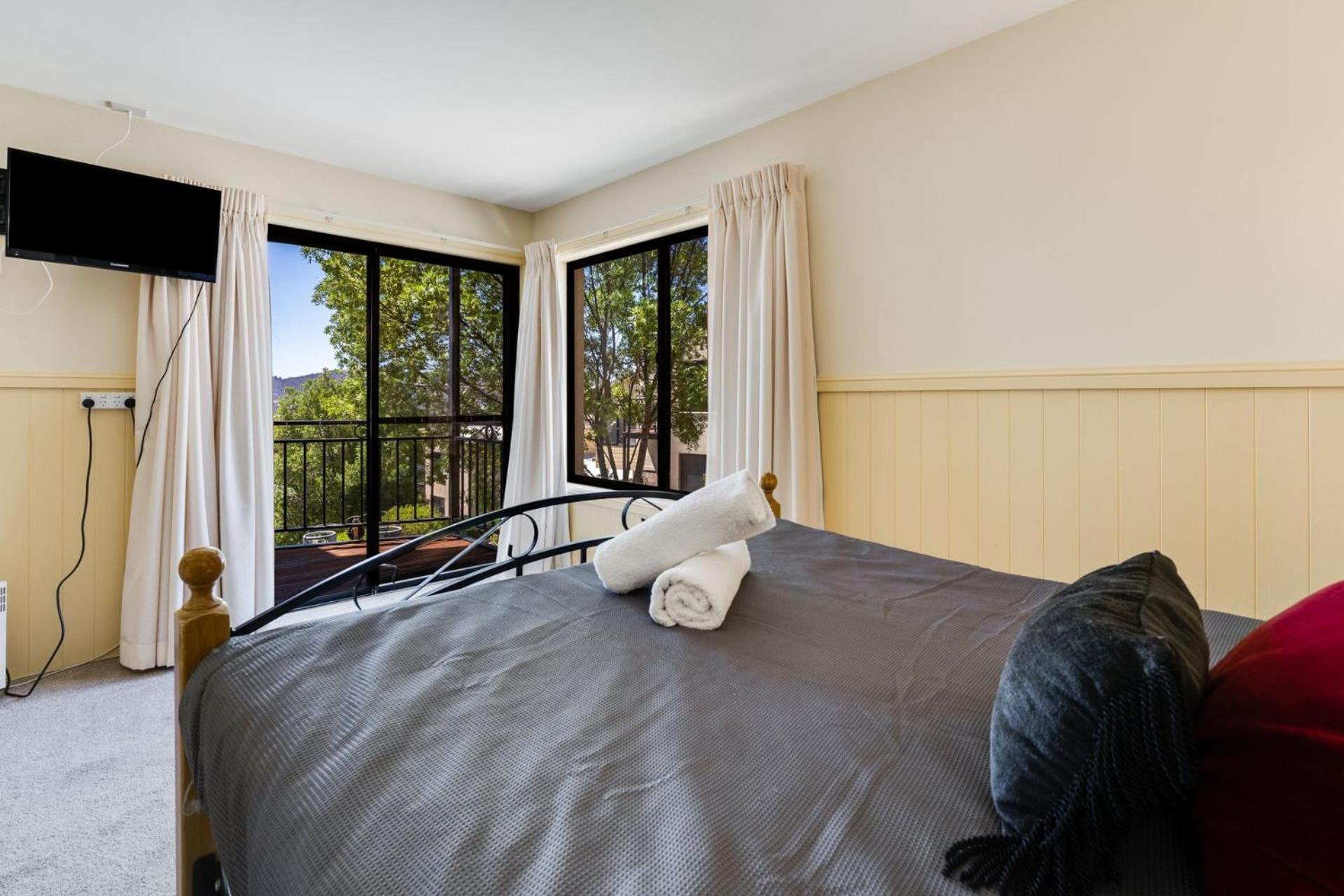 Dromaius 5 - 3Br Townhouse L Lake Views L Spa Bath L Wifi L Bbq ジンダバイン エクステリア 写真